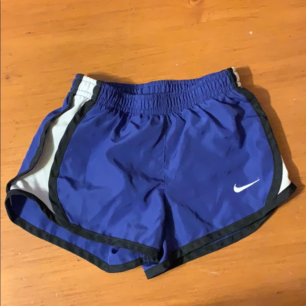 Little girl’s Nike Blue shorts 2T